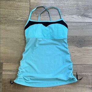 Lululemon Workout Tank 4 Blue and Black Strappy Tankini Workout Yoga Pilates Top